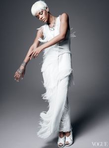Rihanna-Covers-Vogue-2014-9