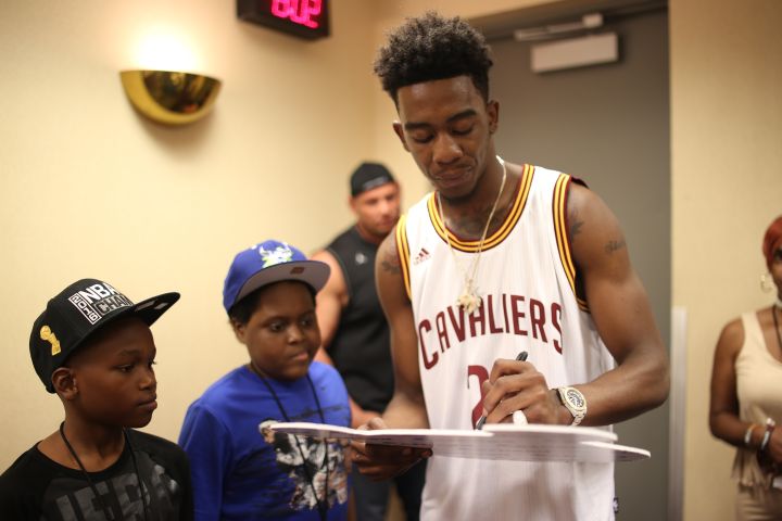 Desiigner Surprised a Fan dealing with Cancer At Z1079 Summer Jam [Photos]