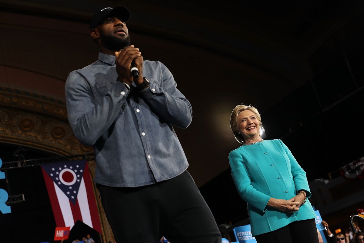 Hillary Clinton Campaigns In Crucial States Ahead Of Tuesday's Presidential Election