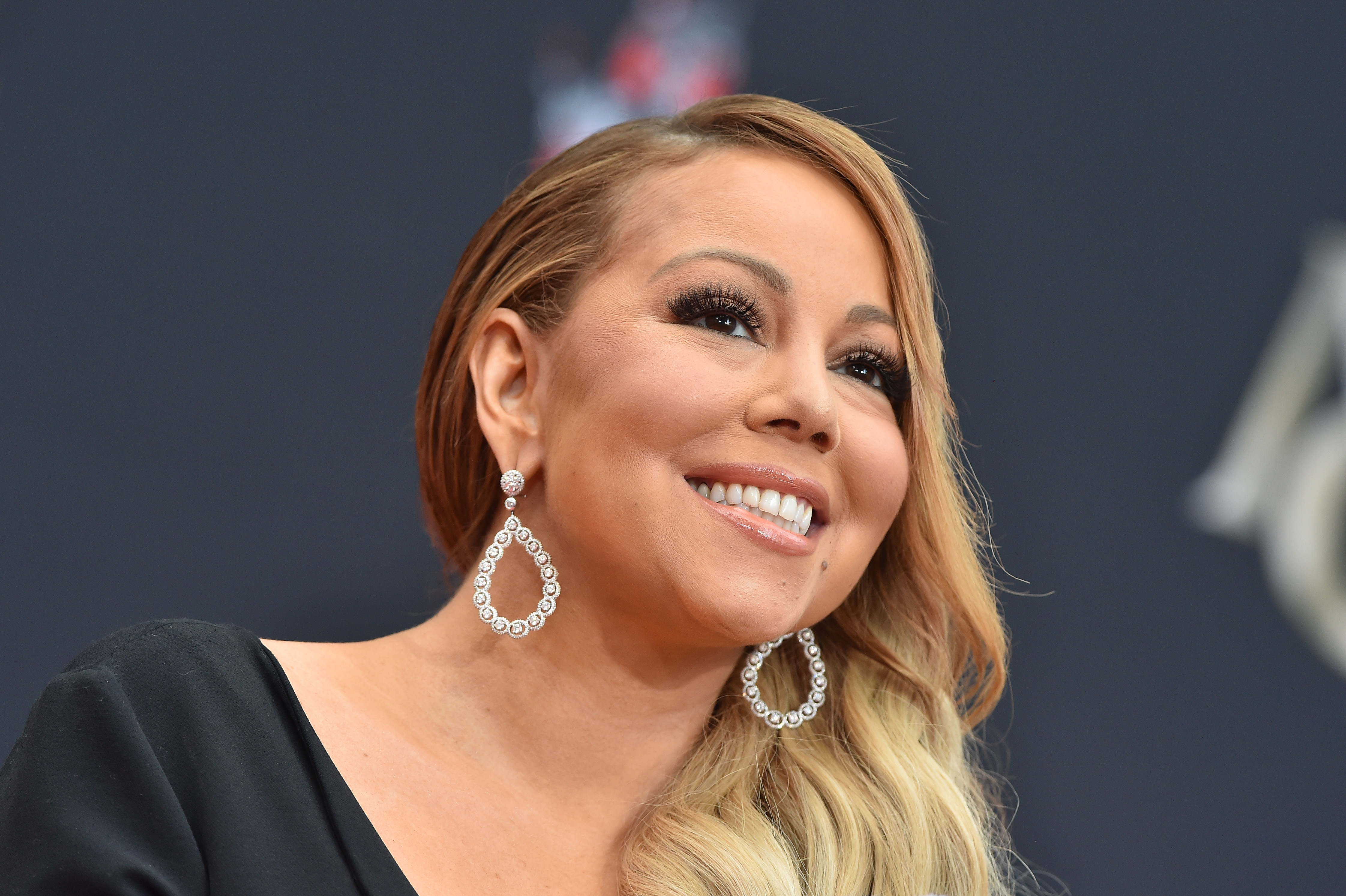 Mariah Carey Hand And Footprint Ceremony