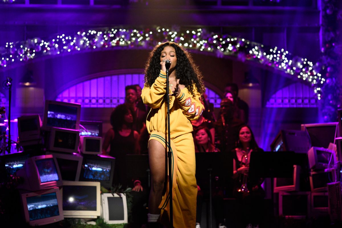 Watch SZA Perform “Love Galore” and “The Weekend” On “SNL” | Z 107.9