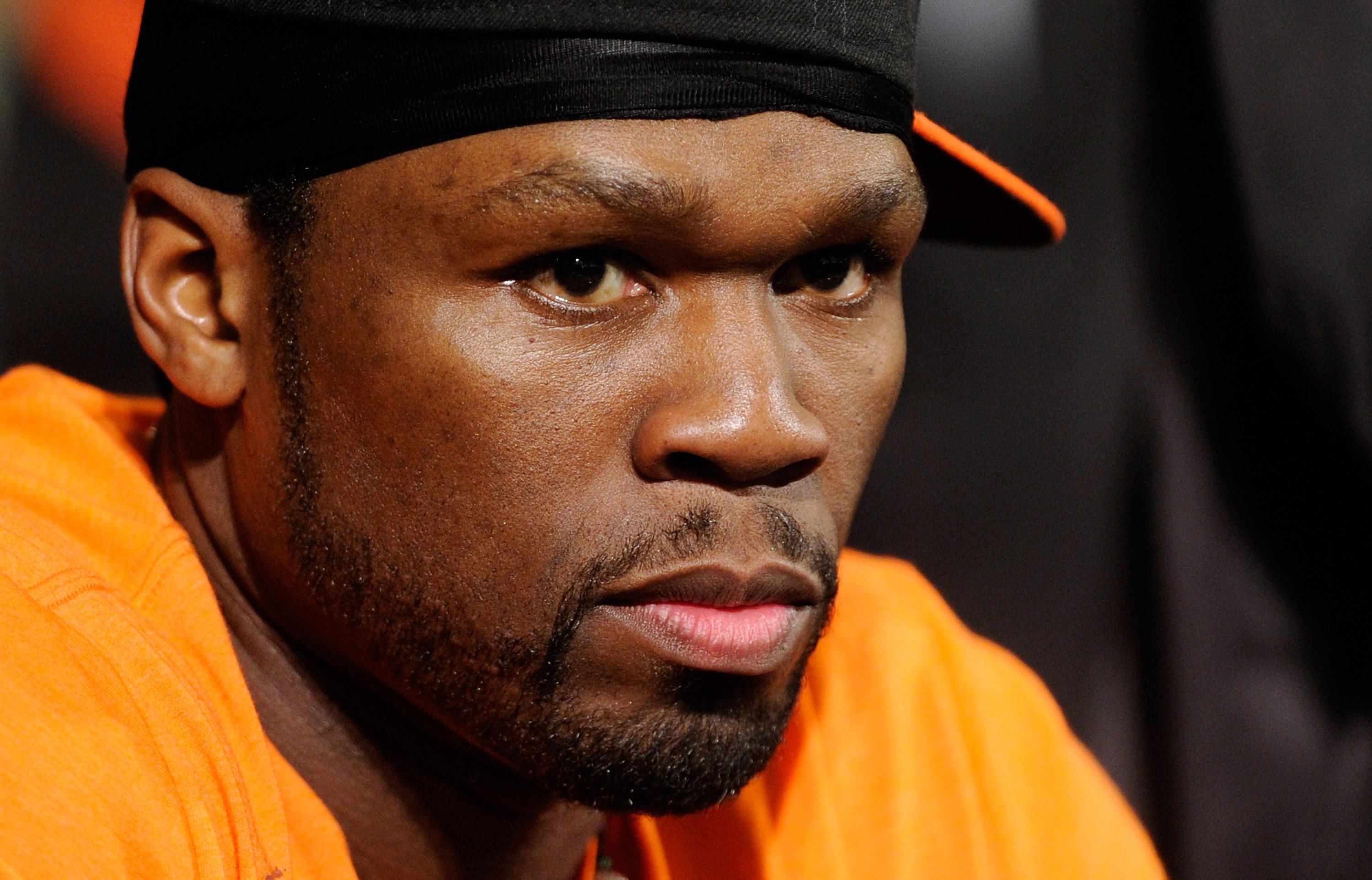 Floyd Mayweather Jr. v Victor Ortiz