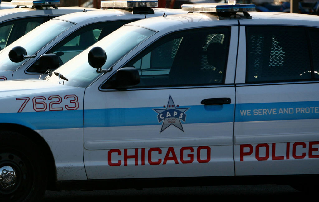 On-duty Chicago cops ordered to drive supervisor's child to station, then baby-sit