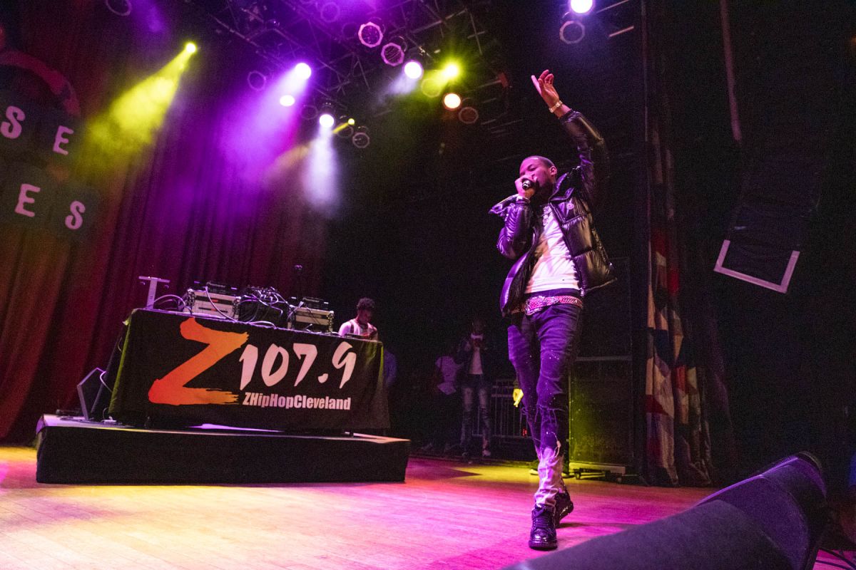 Sim Santana at Z107.9 White Out 2019!
