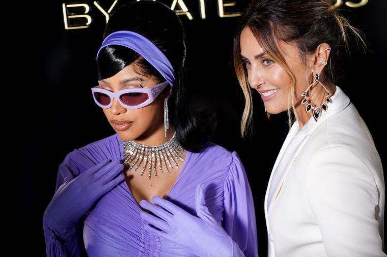 Kate Moss High Jewelry Fashion Show