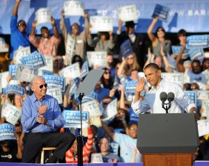 Obama And Biden Attend Pre-Election Rally With The Roots In Philadelphia