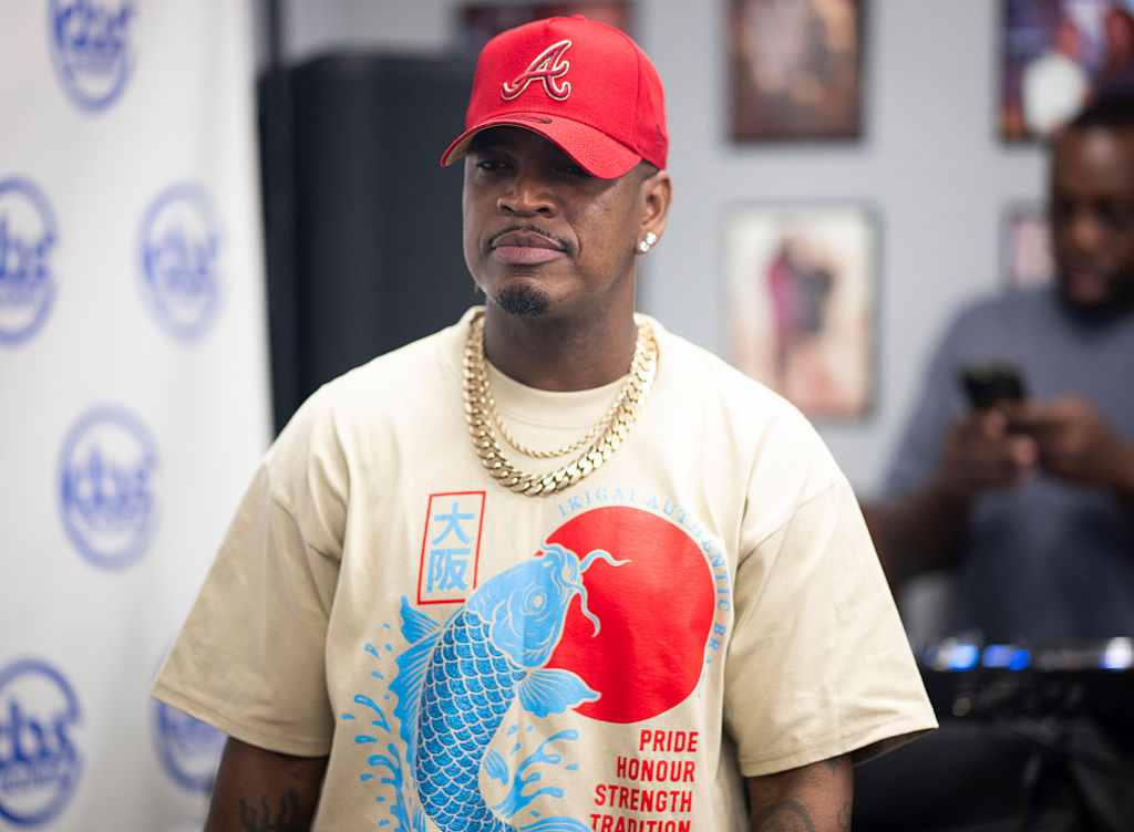 Ne-Yo's "Highway 79" In store Album Signing